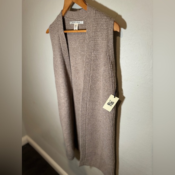 Max Studio Cardigan Sweater Med Merino Wool Blend Tan Open Front Sleeveless Vest - Picture 5 of 6